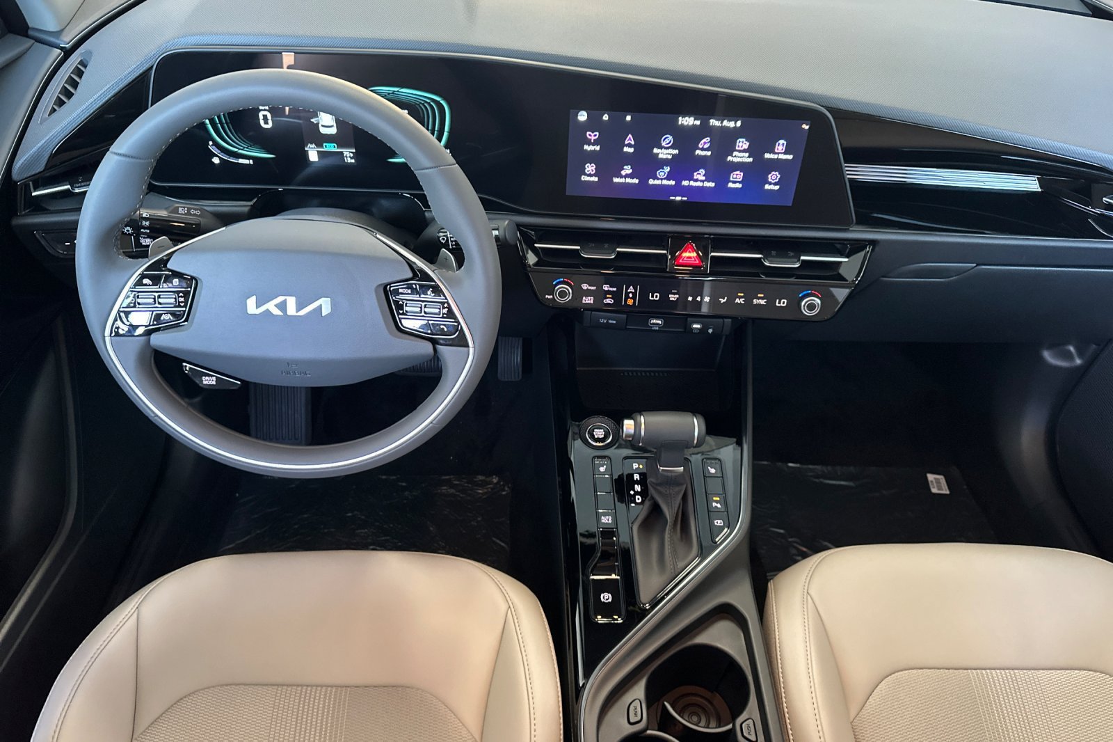 New 2026 Kia Niro EX FWD image 13