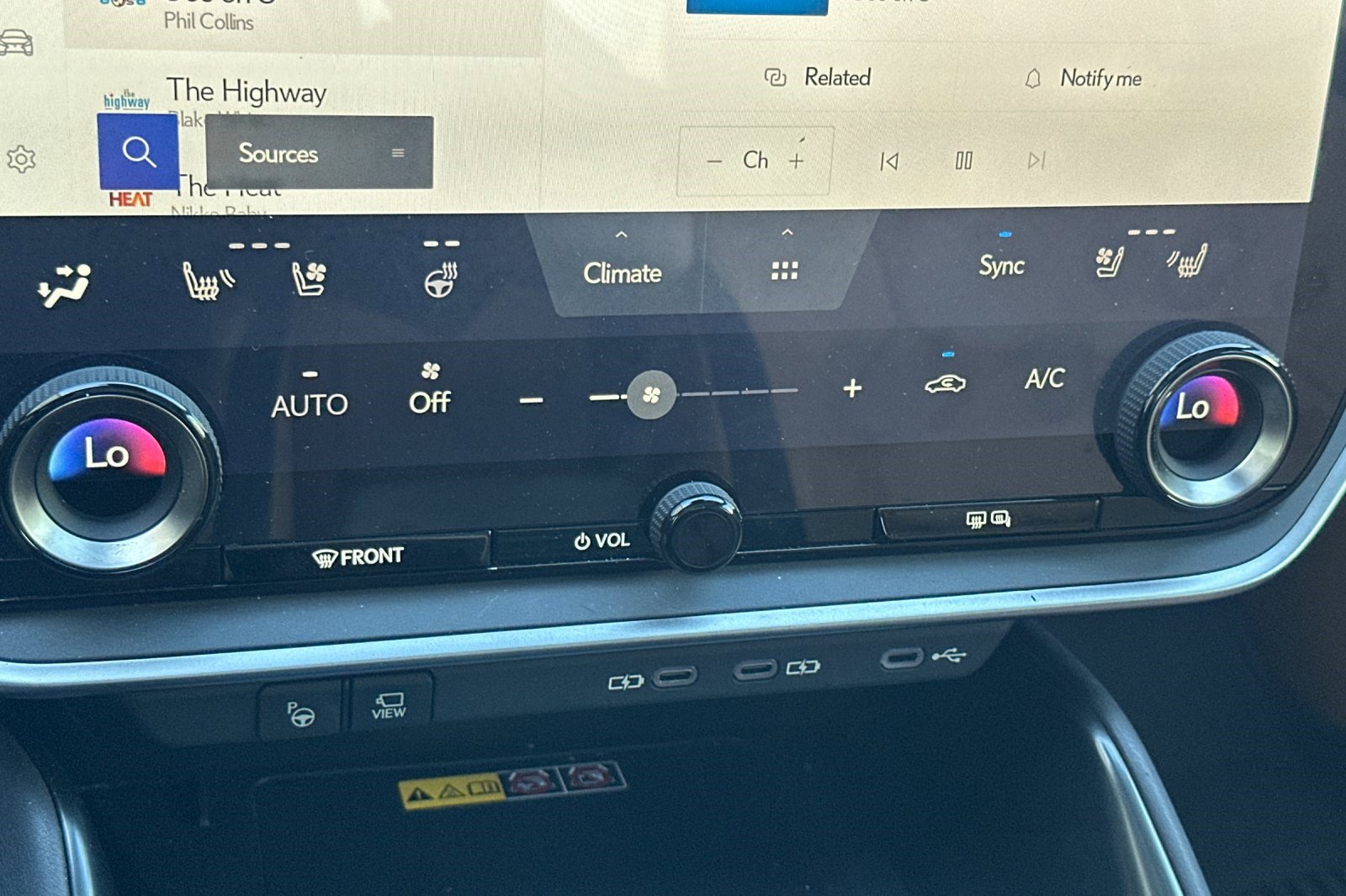 Certified 2023 Lexus RZ 450e Premium w/ Technology Package image 25