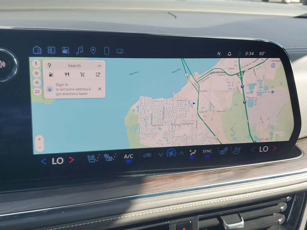 Certified 2025 Chevrolet Suburban Premier image 31