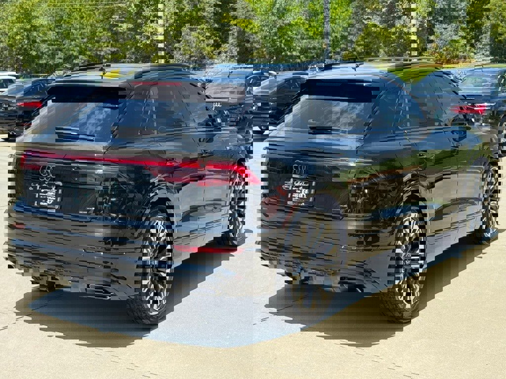 New 2025 Audi Q8 Premium Plus image 14