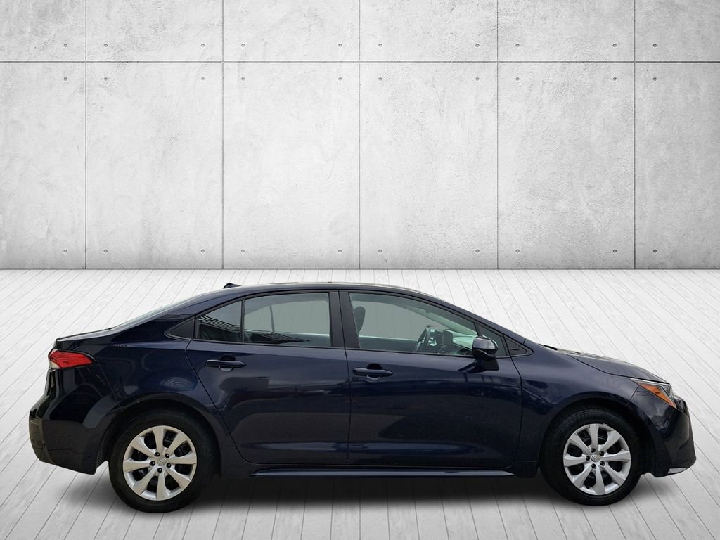 Used 2024 Toyota Corolla LE image 4