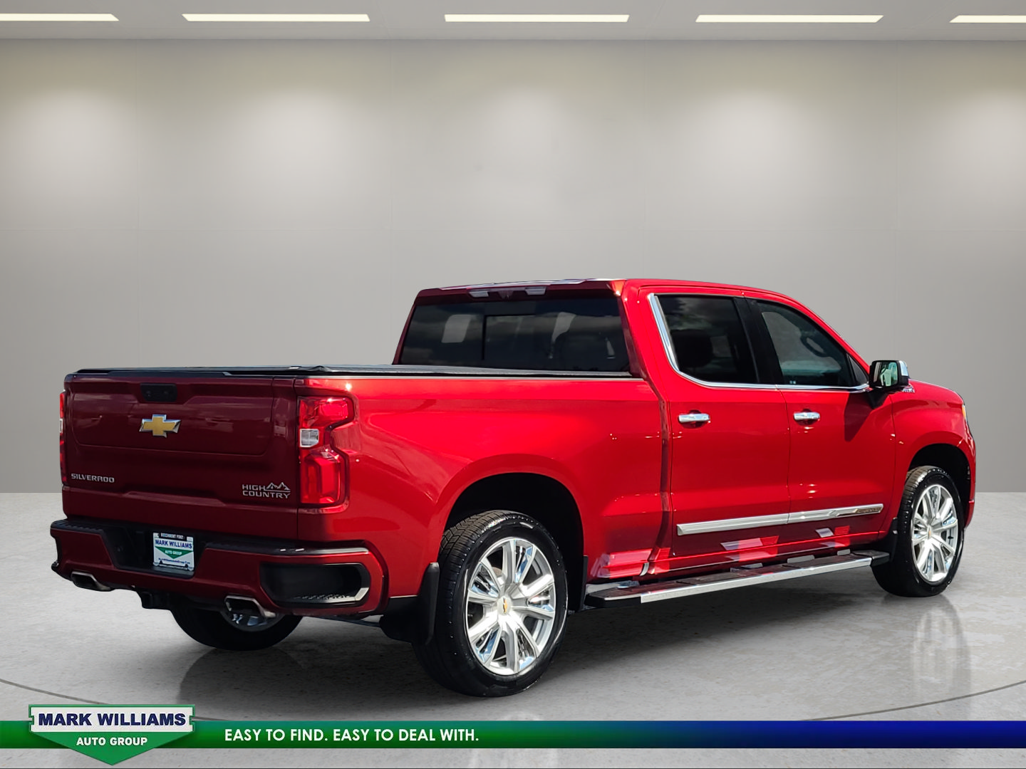 Used 2022 Chevrolet Silverado 1500 High Country w/ High Country Premium Package AWD/4WD image 4