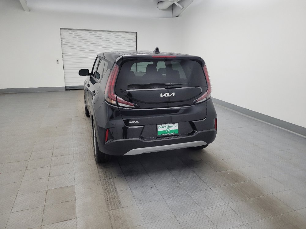 Used 2023 Kia Soul S image 6
