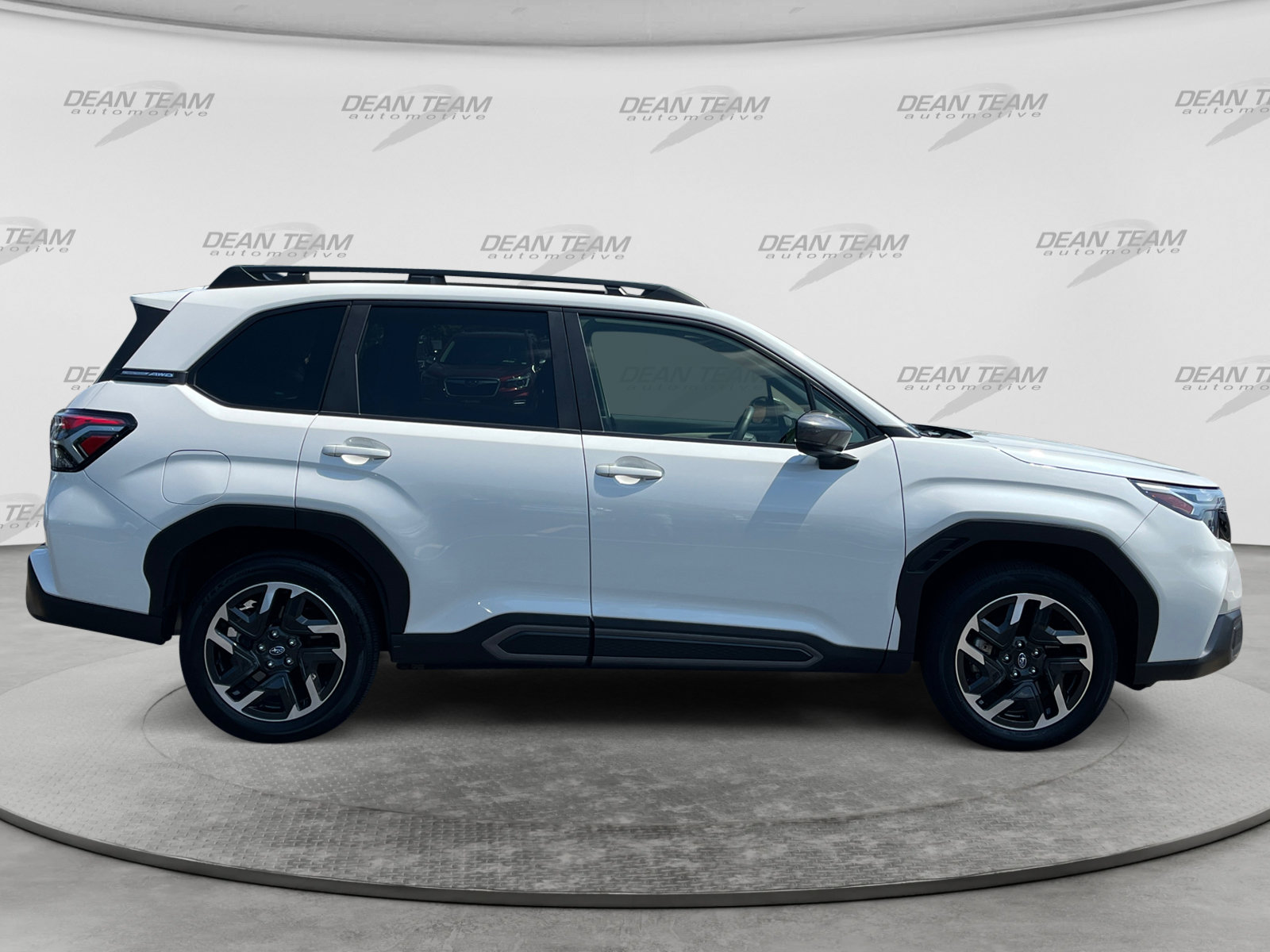 Used 2025 Subaru Forester Limited w/ Popular Package #1 AWD/4WD image 9