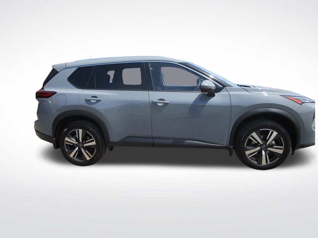 Used 2025 Nissan Rogue SL AWD/4WD image 7
