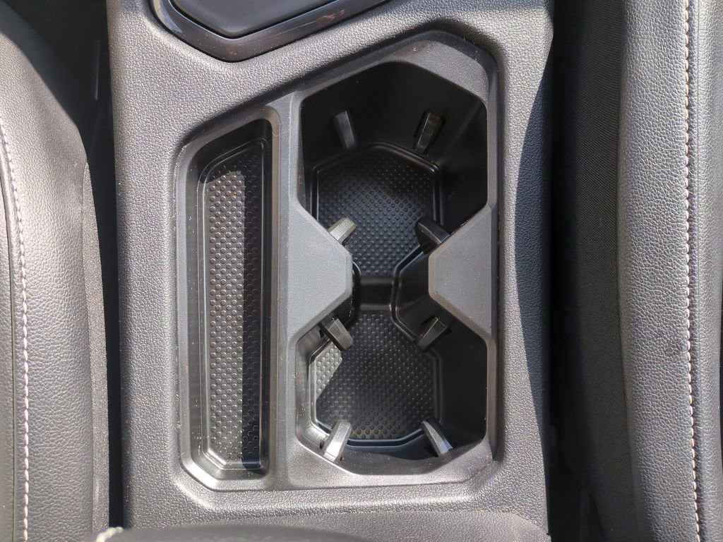 Used 2024 Volkswagen Tiguan SE image 23