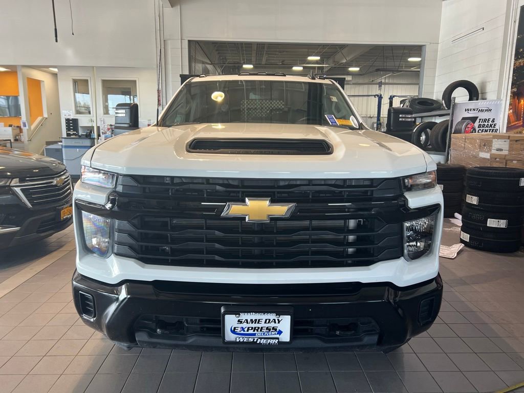 Used 2024 Chevrolet Silverado 3500 W/T w/ WT Convenience Package AWD/4WD image 2