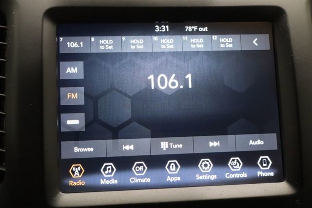 Used 2021 Jeep Cherokee Latitude Lux w/ Comfort/Convenience Group image 31