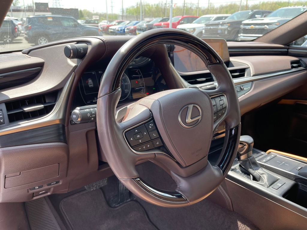 Used 2019 Lexus ES 350 w/ Premium Package FWD image 15