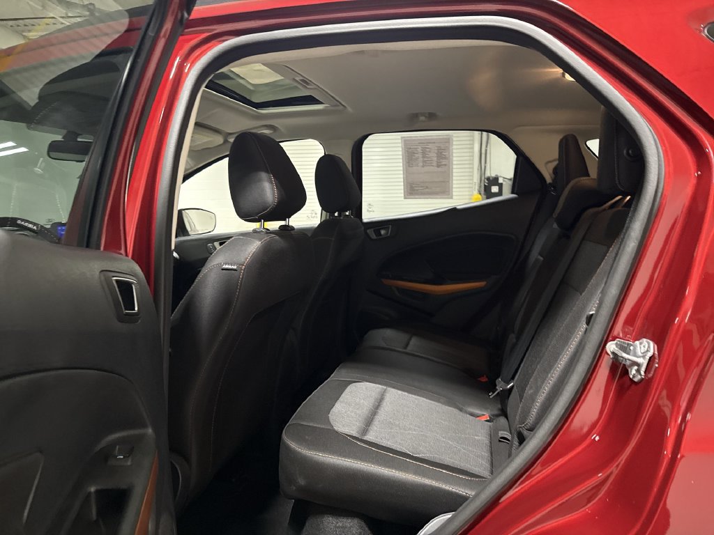 Used 2022 Ford EcoSport SE w/ SE Convenience Package AWD/4WD image 24