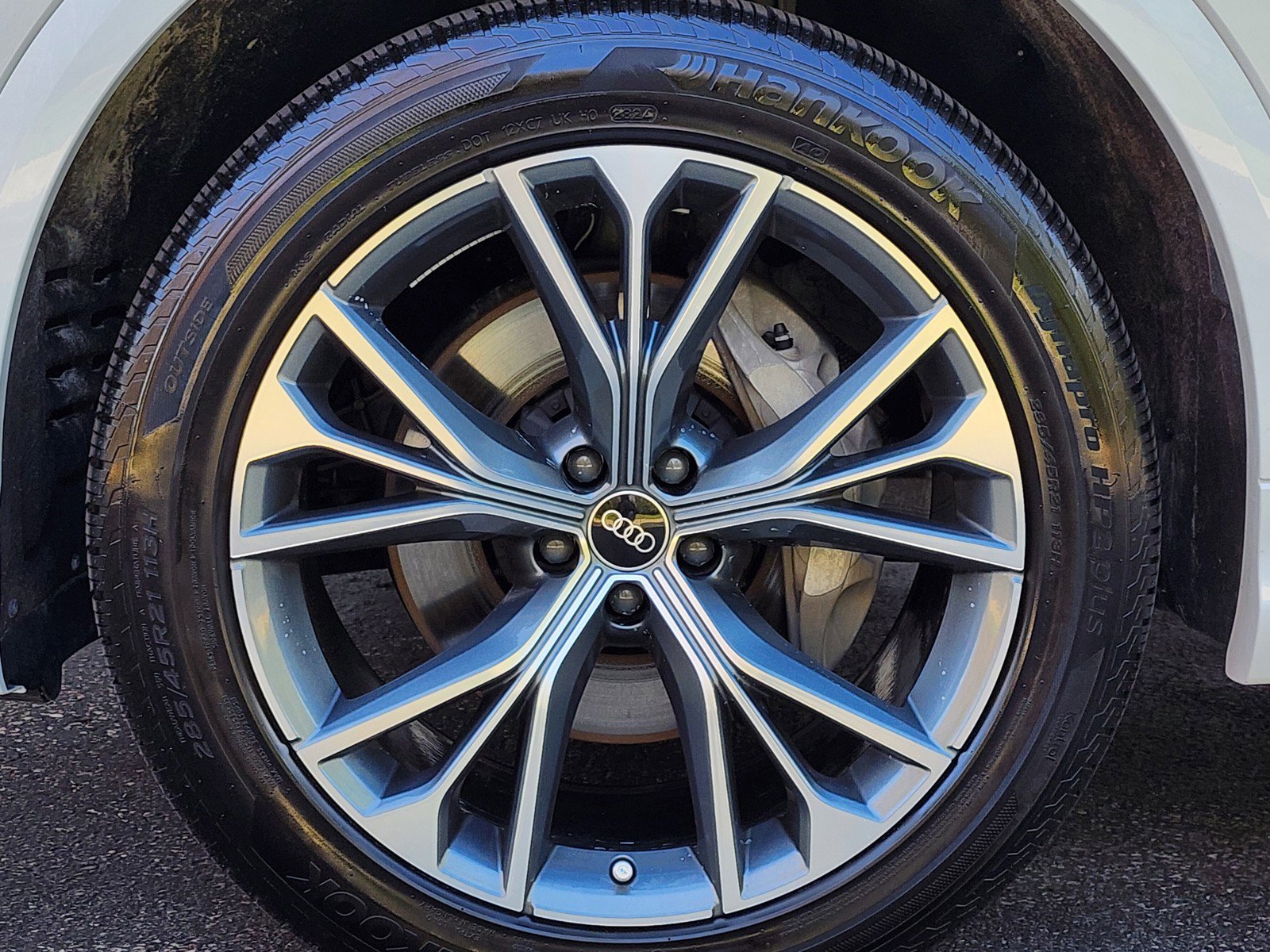 Used 2025 Audi Q8 Premium Plus image 13