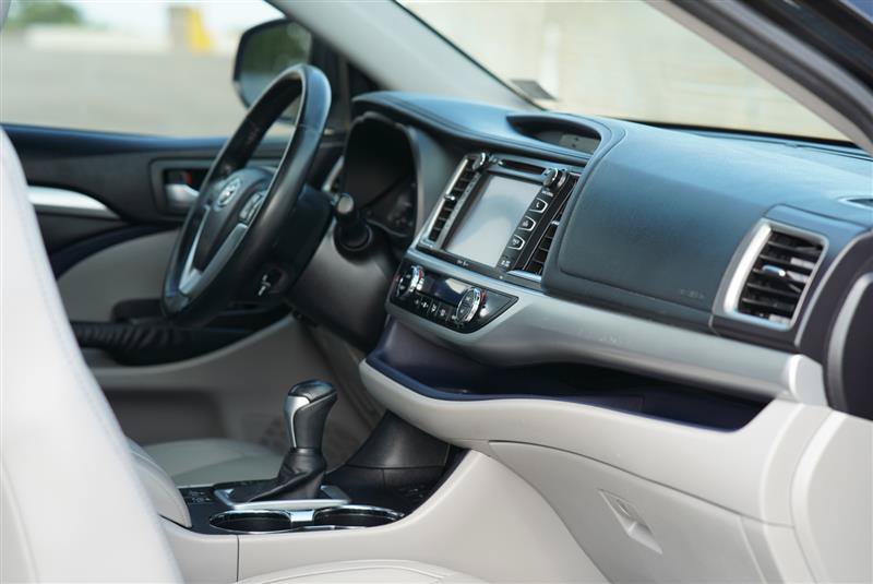 Used 2015 Toyota Highlander XLE FWD image 77