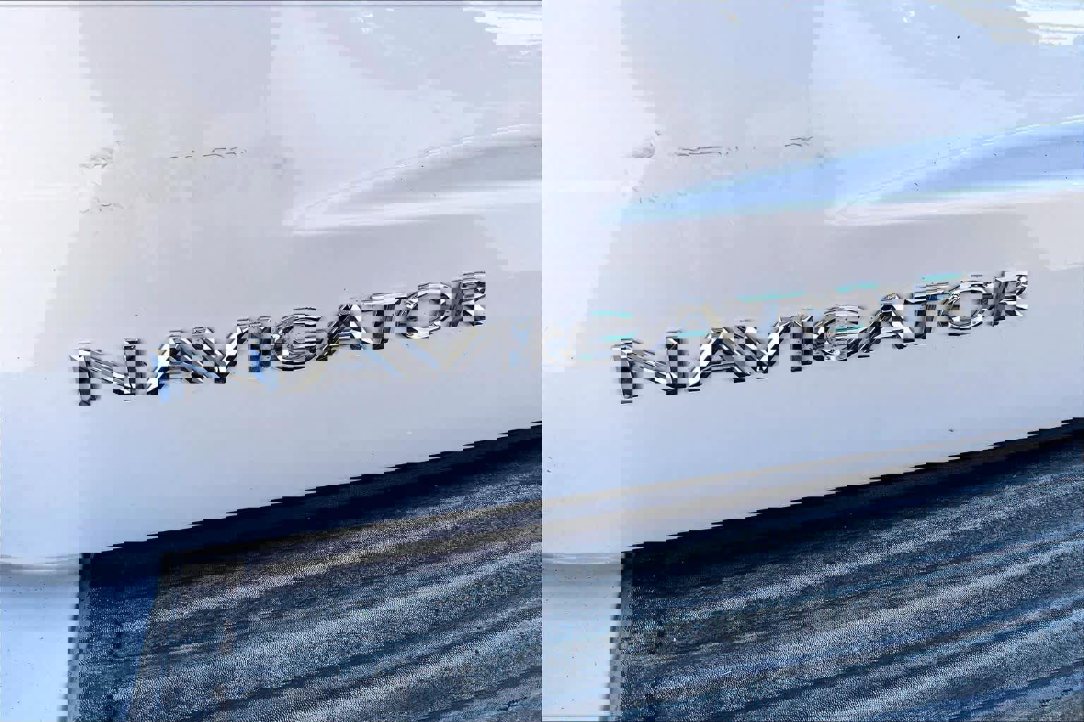 Used 2017 Lincoln Navigator Select image 30