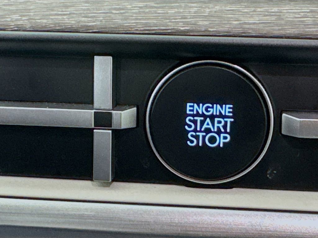 Used 2025 Hyundai Santa Fe Calligraphy image 20