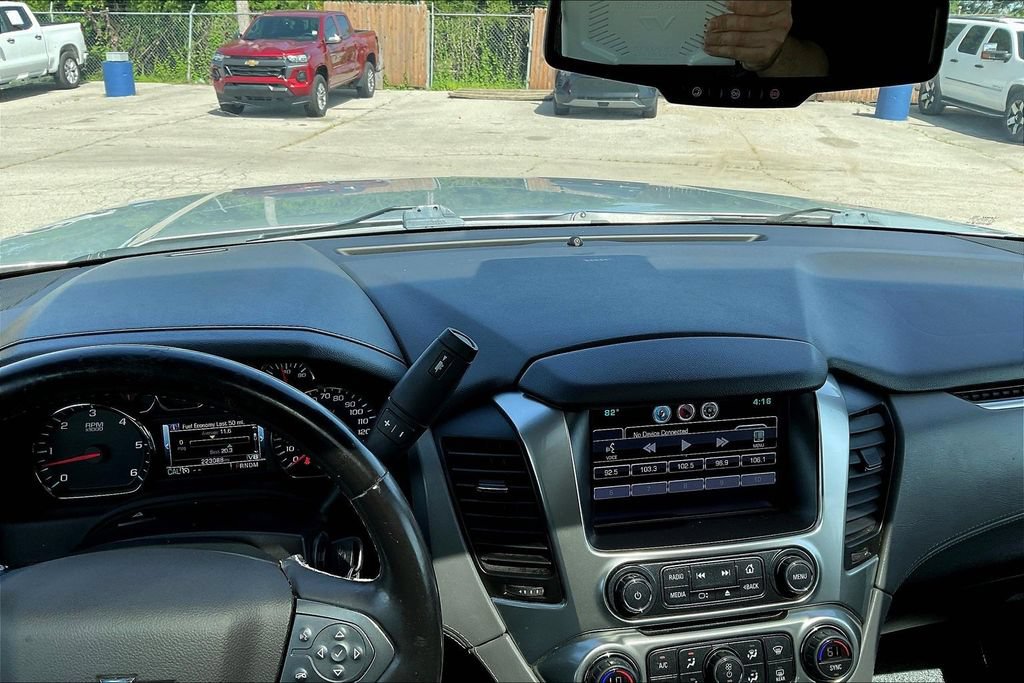 Used 2015 Chevrolet Suburban LT AWD/4WD image 13