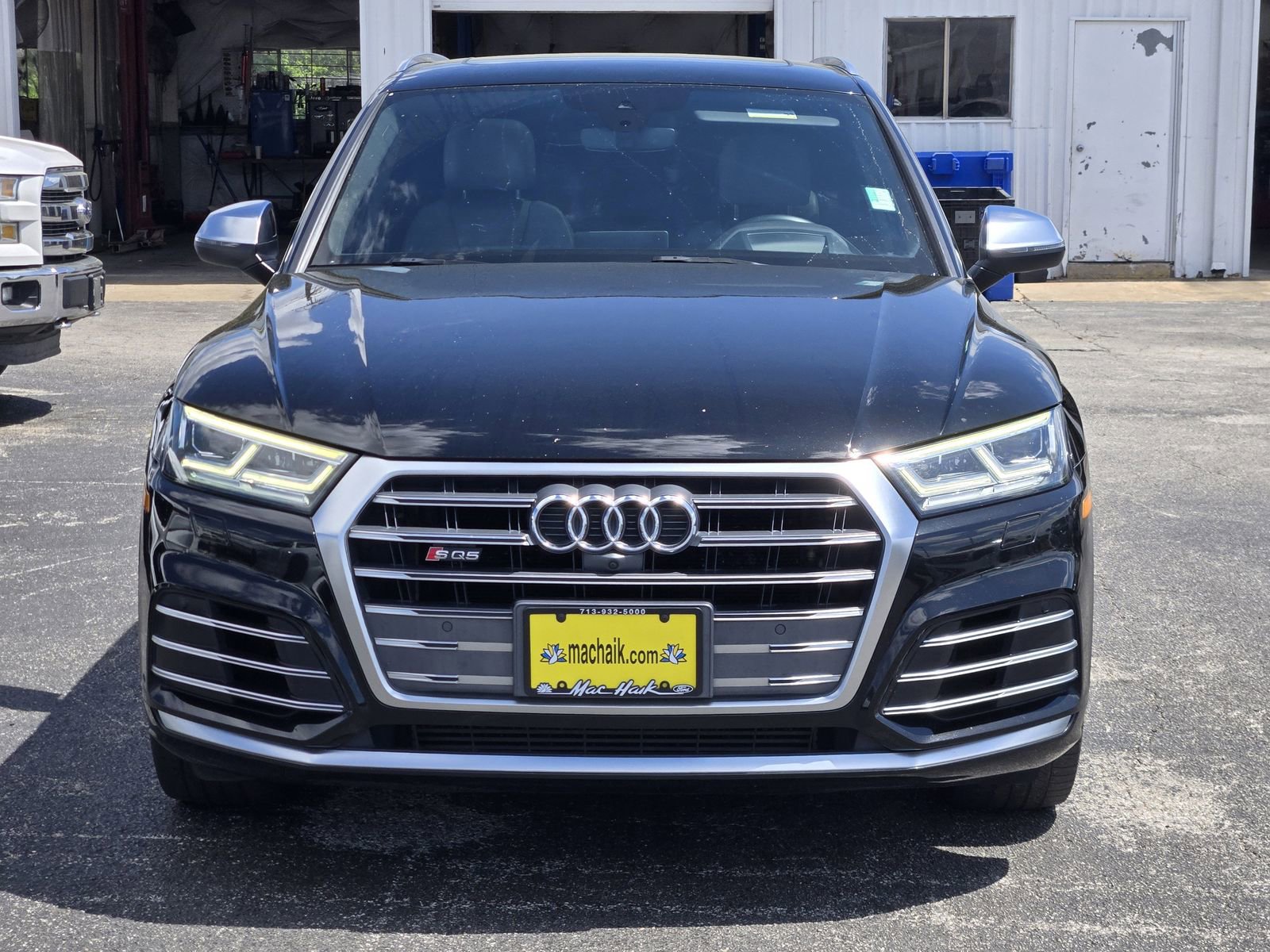 Used 2018 Audi SQ5 Prestige w/ Prestige Package image 2