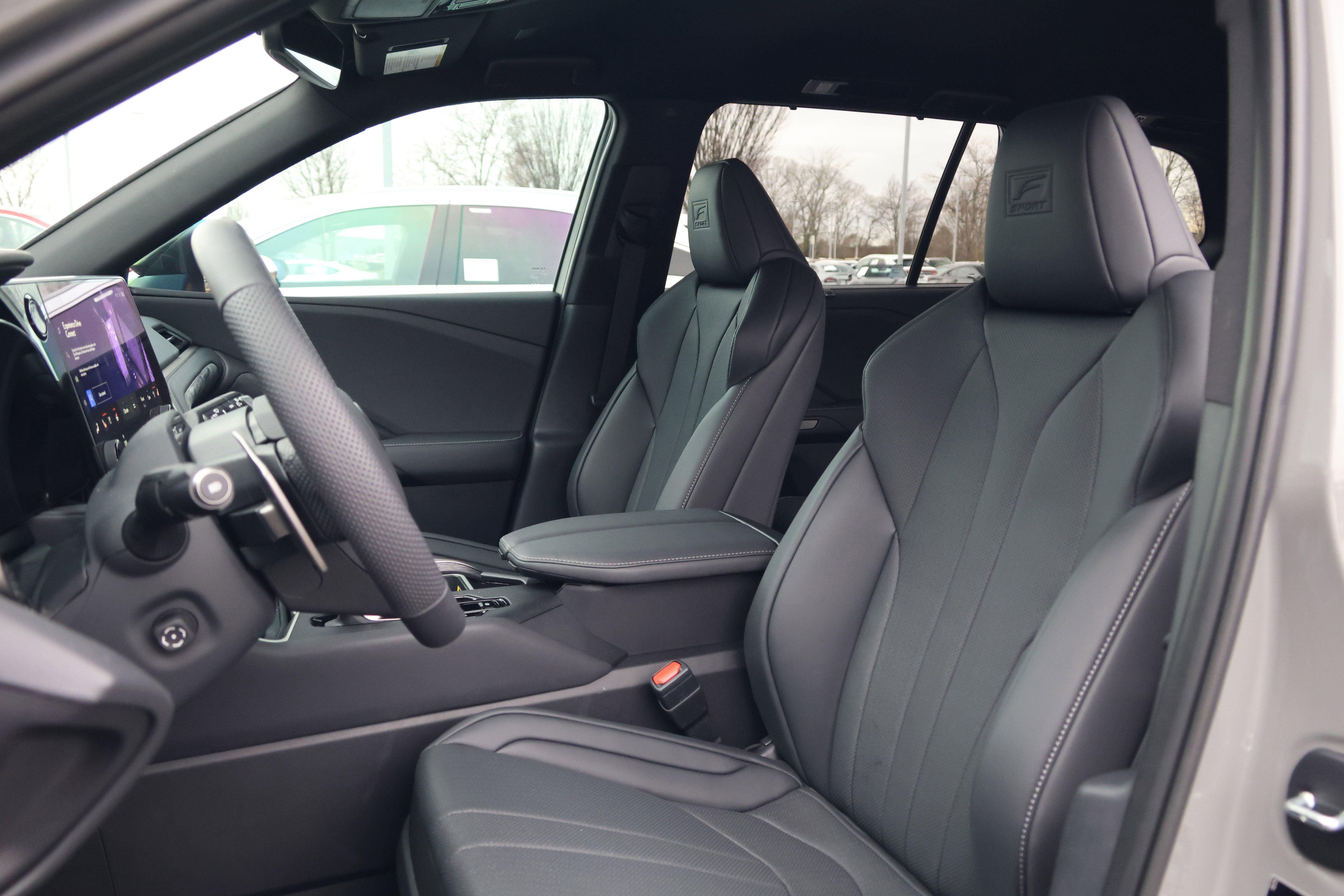 Used 2026 Lexus TX 500h AWD image 34