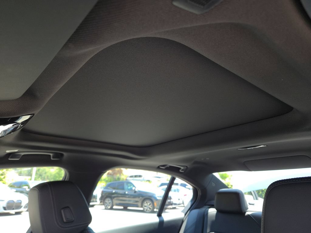 Used 2026 BMW 530i w/ Premium Package RWD image 15