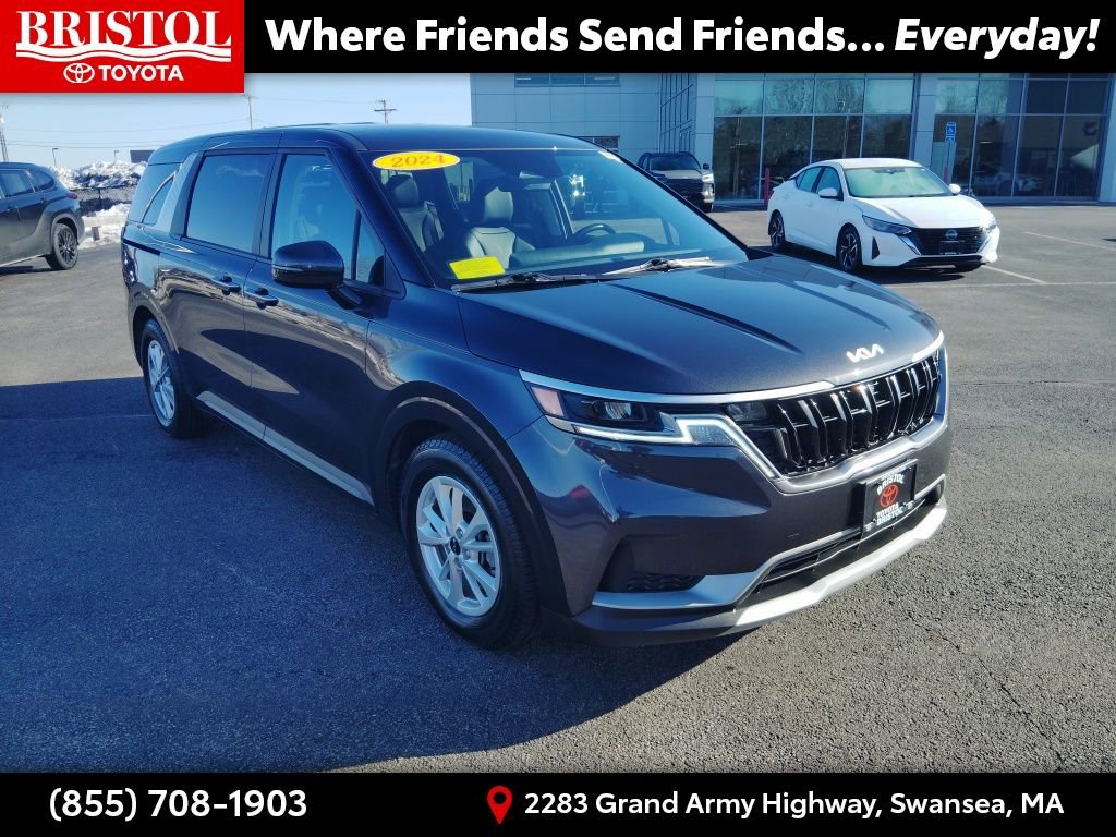 Used 2024 Kia Carnival LX