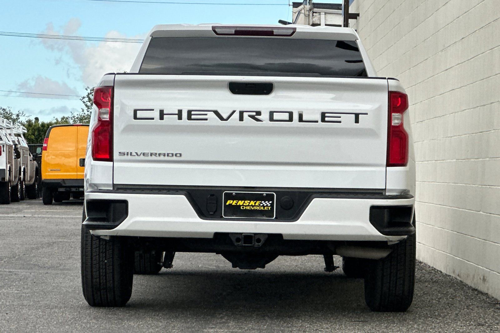 Used 2020 Chevrolet Silverado 1500 Custom w/ Custom Value Package image 5