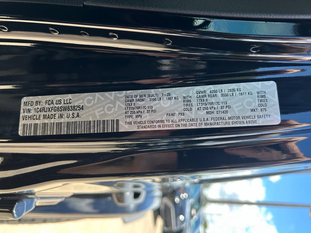 Used 2025 Jeep Wrangler Unlimited Rubicon AWD/4WD image 55