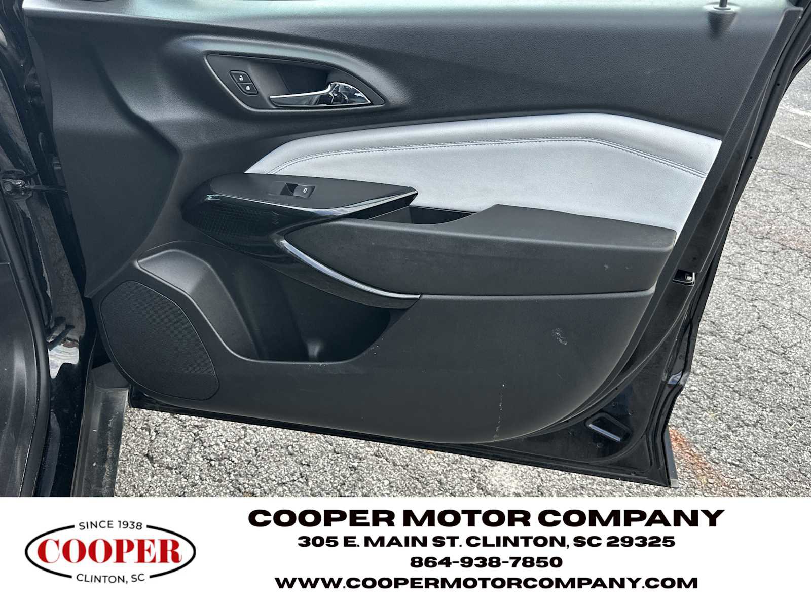 Used 2024 Chevrolet Trax LT FWD image 14