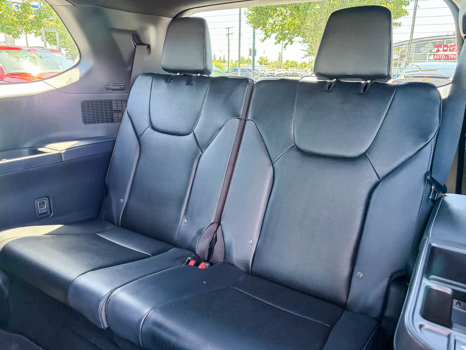 Used 2025 Lexus TX 500h AWD w/ Technology Package image 18