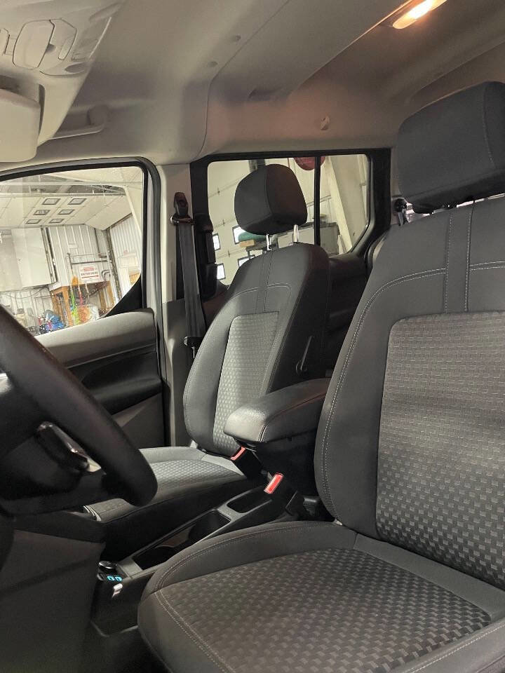 Used 2019 Ford Transit Connect XLT image 5