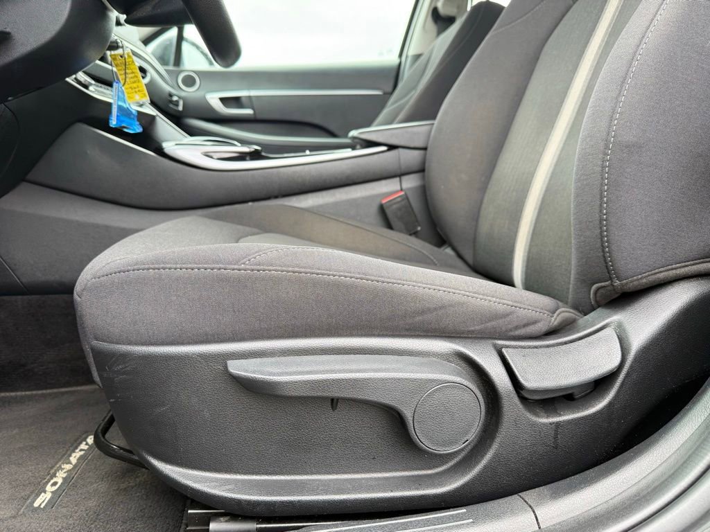 Used 2022 Hyundai Sonata SE FWD image 9