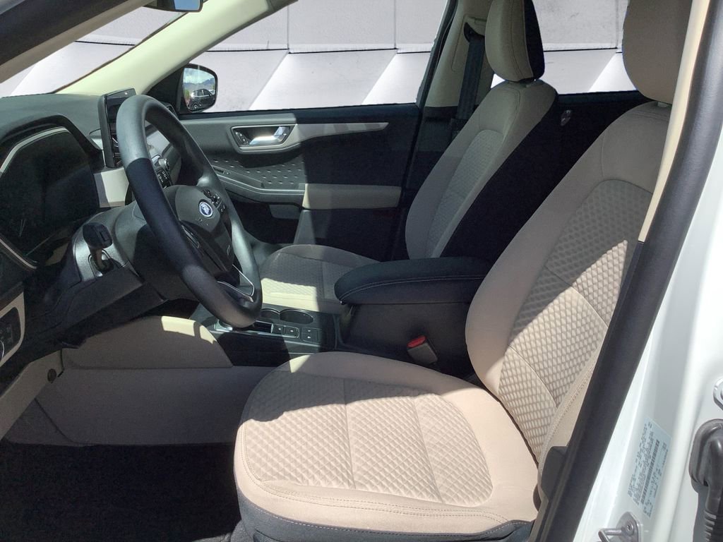 Used 2020 Ford Escape SE image 7