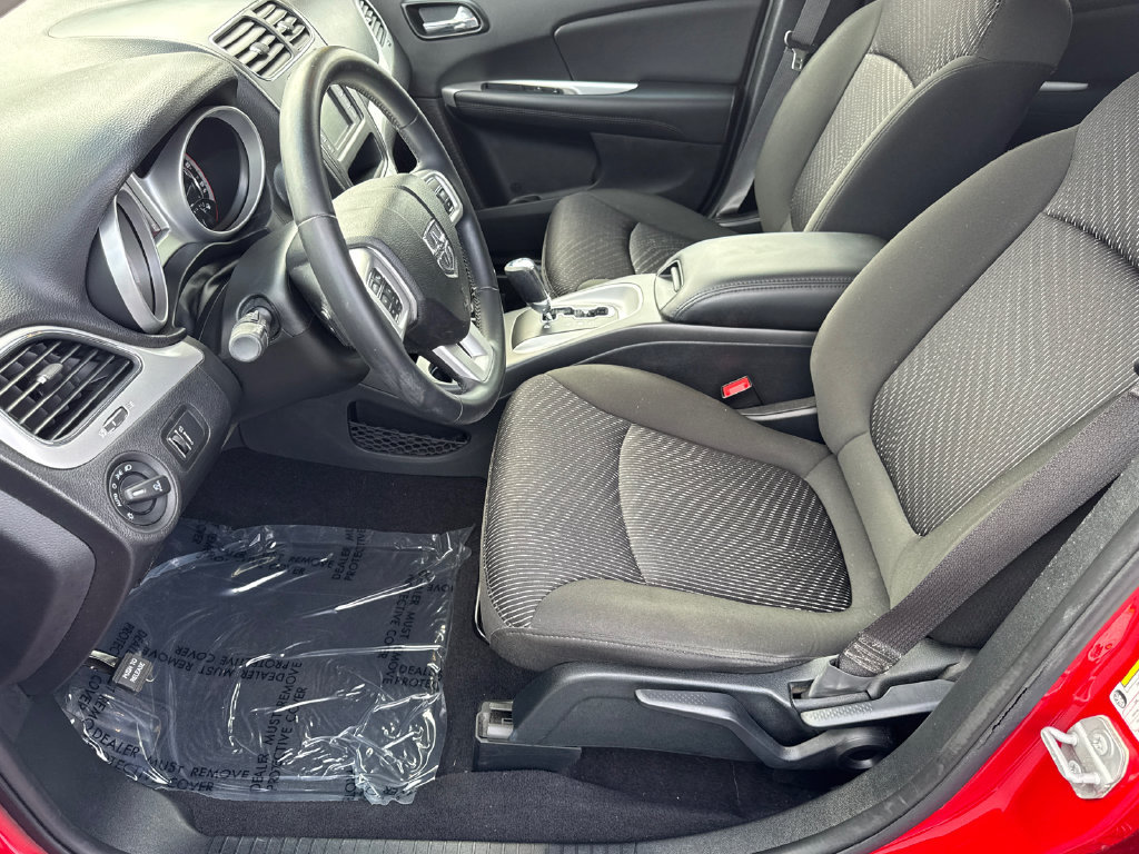 Used 2019 Dodge Journey SE w/ Connectivity Group FWD image 9