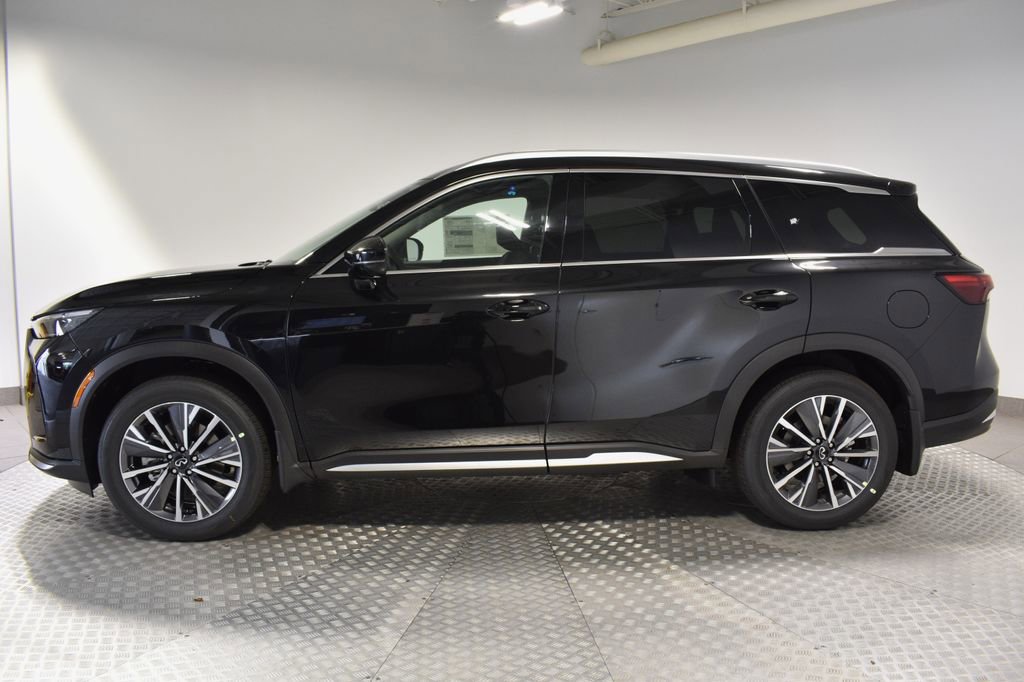 New 2026 INFINITI QX60 Luxe w/ Family Package image 2