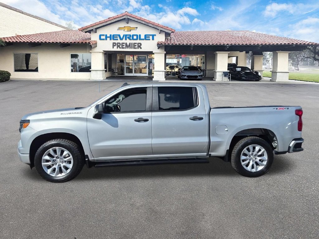 Used 2022 Chevrolet Silverado 1500 Custom AWD/4WD image 5