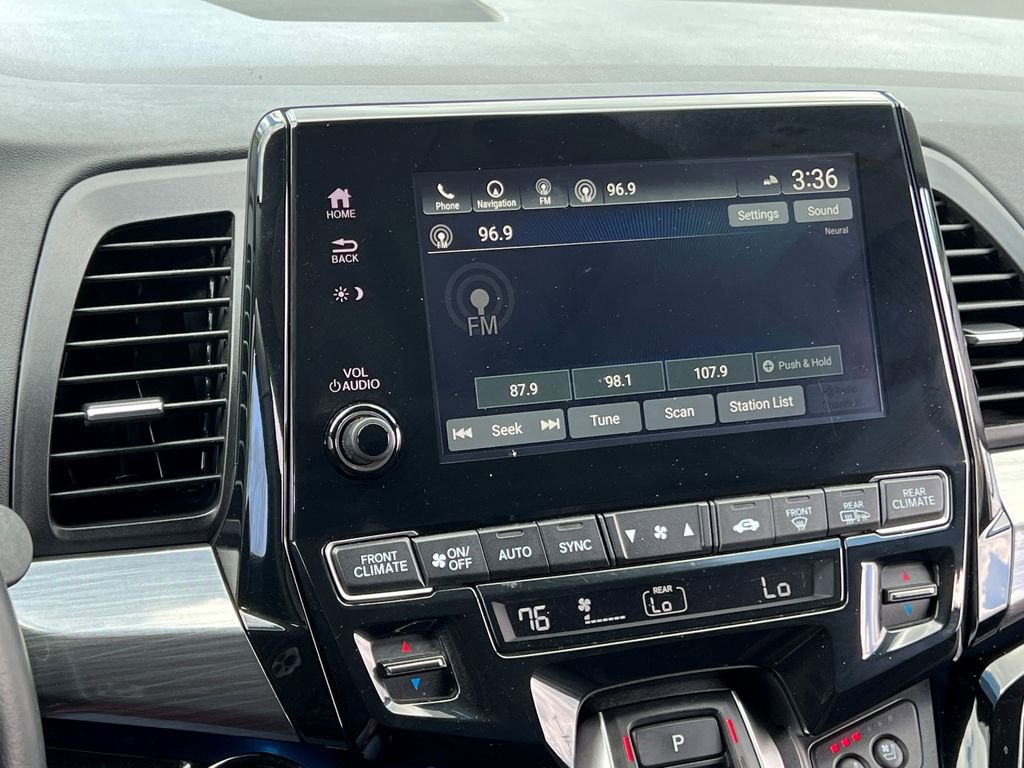 Used 2023 Honda Odyssey Elite image 12