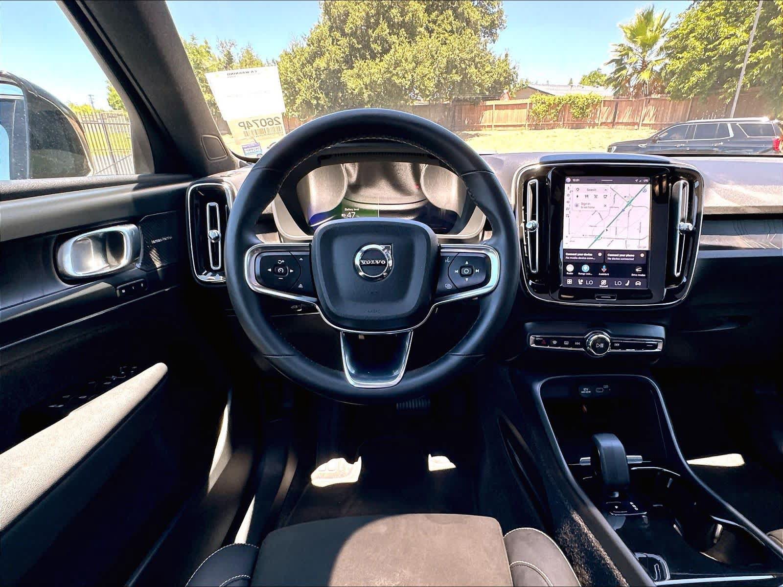 Used 2023 Volvo C40 P8 Recharge Ultimate AWD/4WD image 8