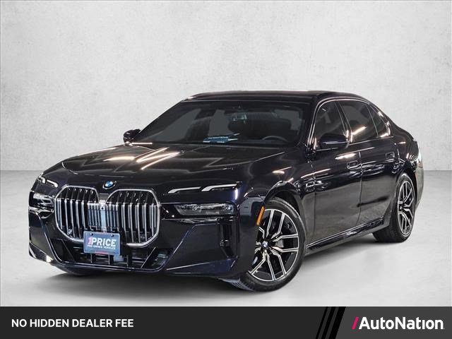 Used 2025 BMW 740i RWD image 1