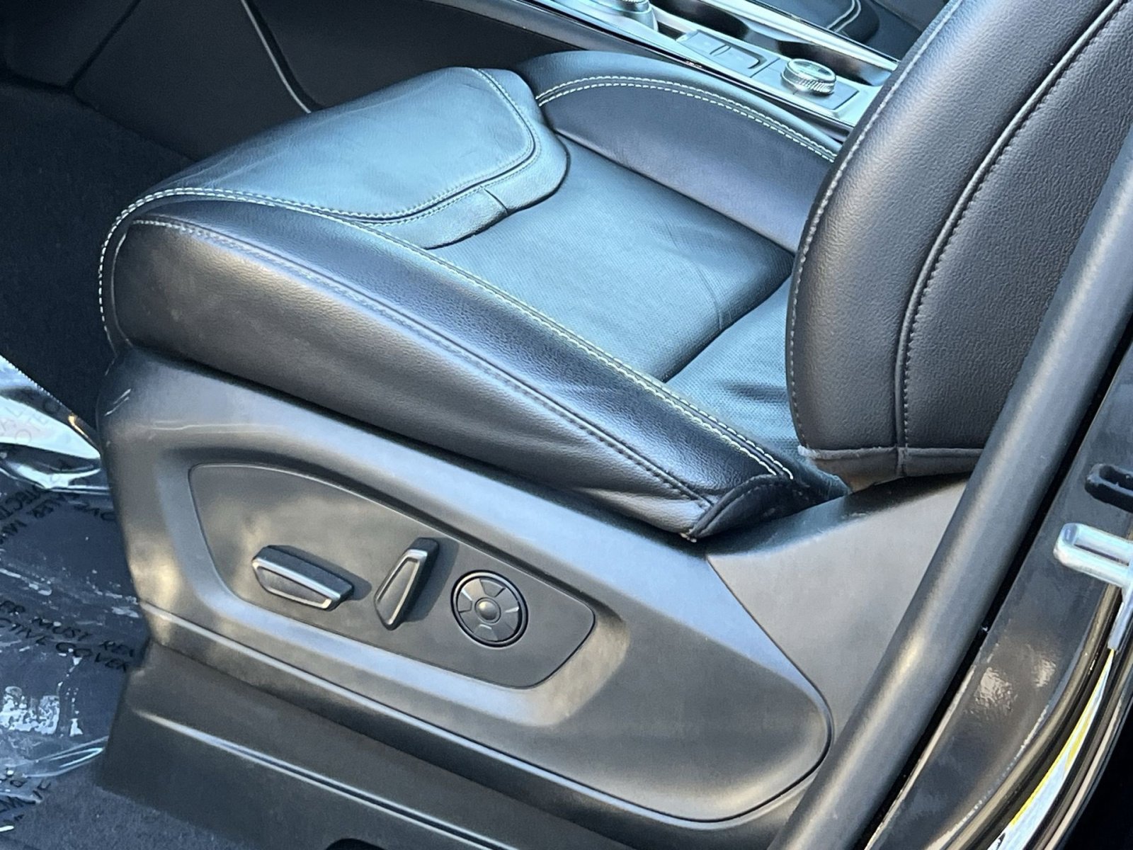 Used 2022 Ford Explorer ST w/ Equipment Group 401A image 12