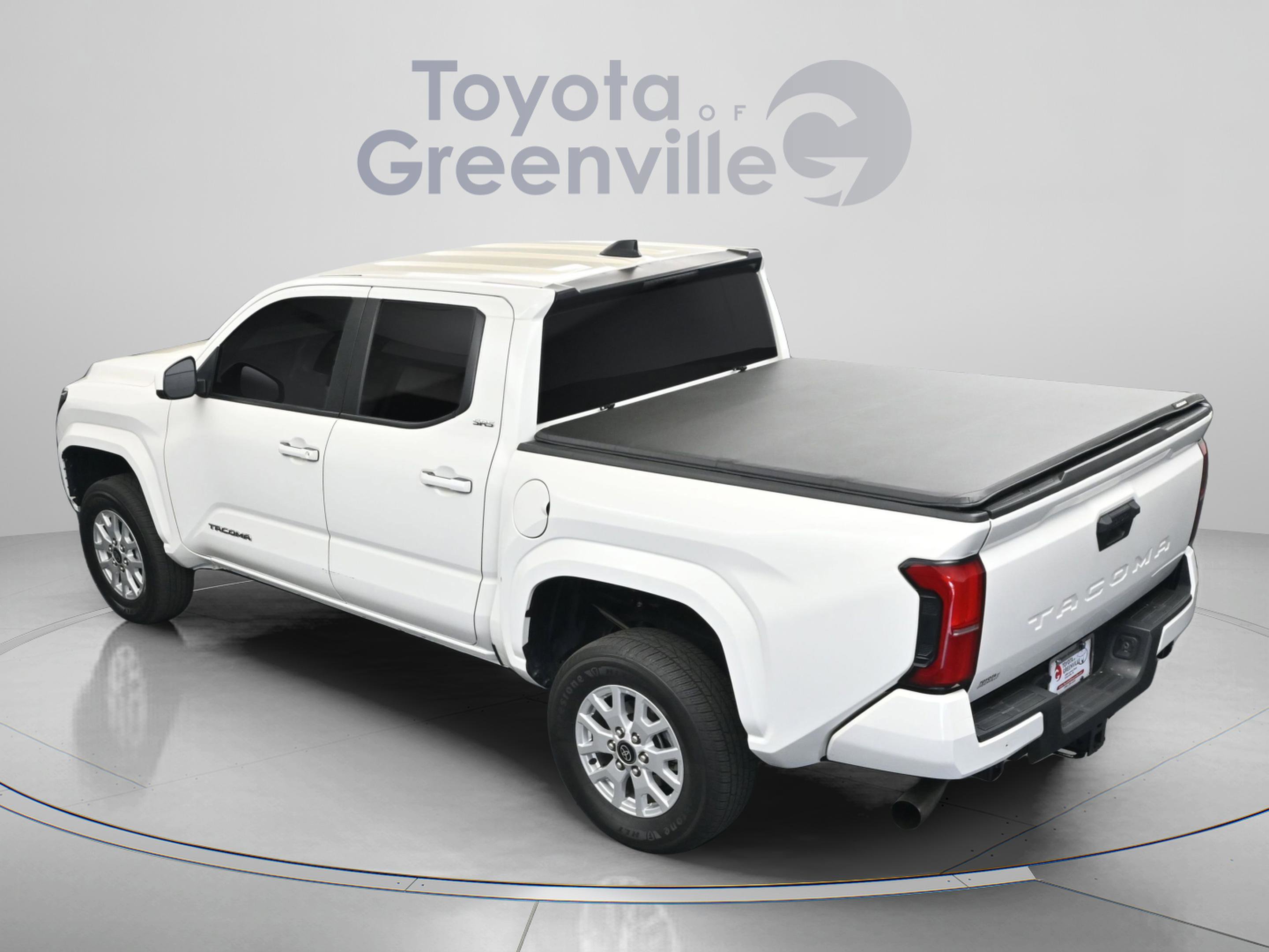 Used 2024 Toyota Tacoma SR5 image 9