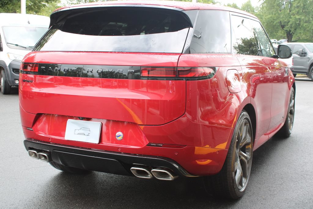 New 2026 Land Rover Range Rover Sport Dynamic SE AWD/4WD image 4