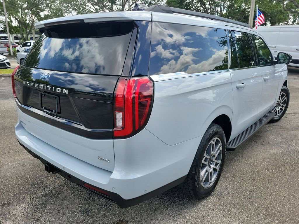 Used 2025 Ford Expedition Max Active image 5