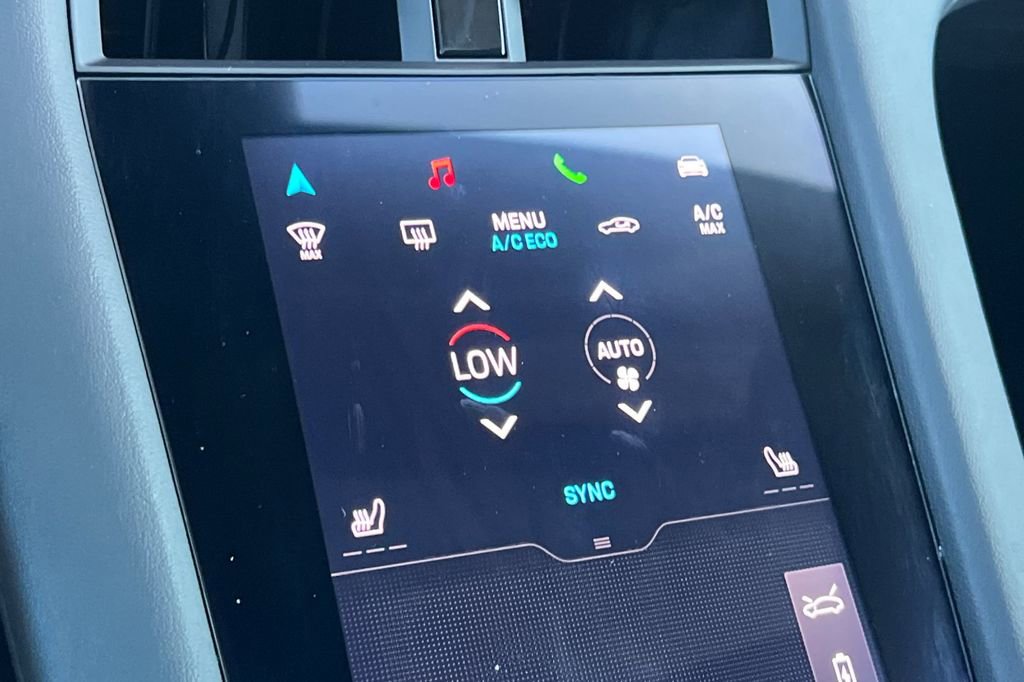 Used 2021 Porsche Taycan 4S image 19