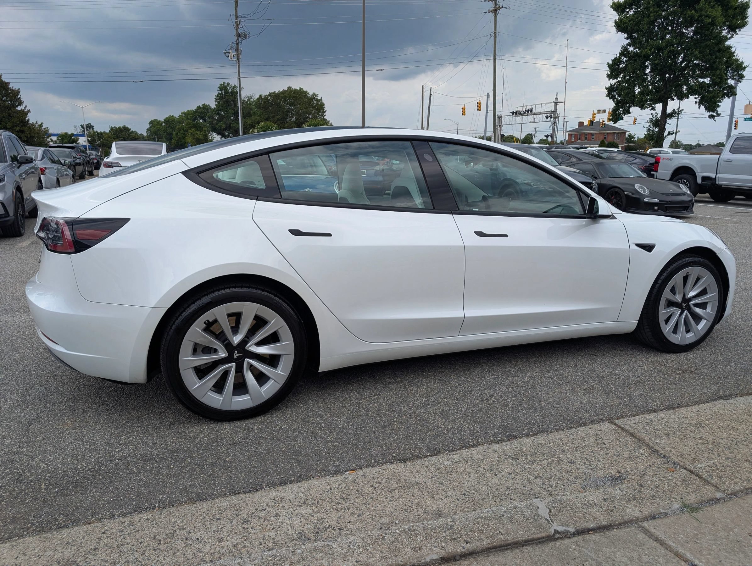 Used 2023 Tesla Model 3 Standard Range RWD image 28