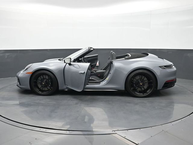 Certified 2024 Porsche 911 Carrera GTS RWD image 25