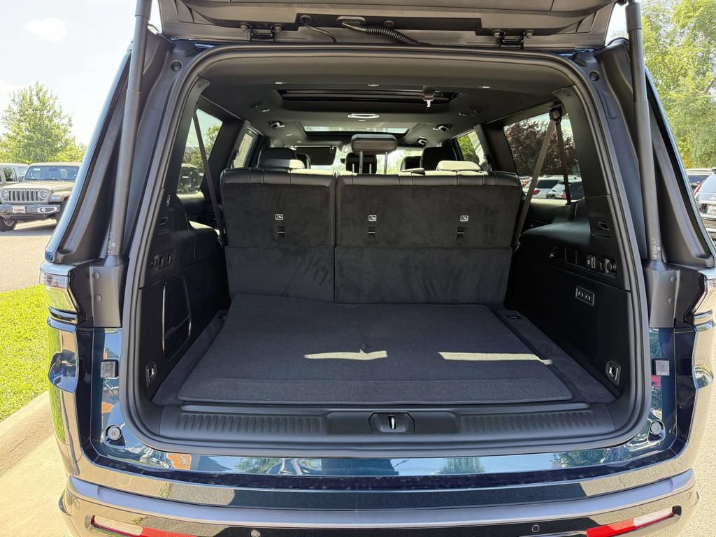 New 2026 Jeep Grand Wagoneer L 4WD w/ Premium Group I image 35