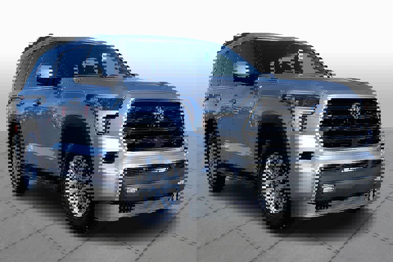 Used 2025 Toyota Sequoia SR5 w/ SR5 Premium Package image 3