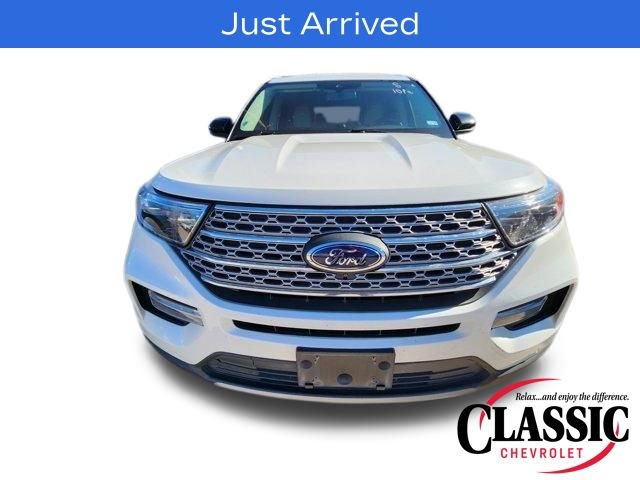 Used 2021 Ford Explorer Limited w/ Hybrid Equipment Group 310A image 3