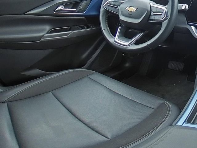 Used 2025 Chevrolet Equinox EV LT w/ Convenience Package FWD image 20