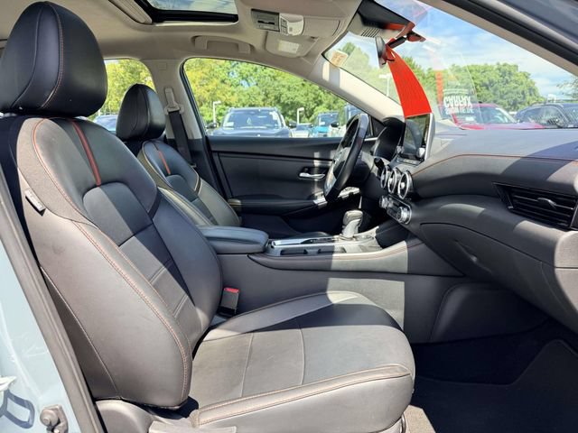Used 2025 Nissan Sentra SR w/ SR Premium Package FWD image 10