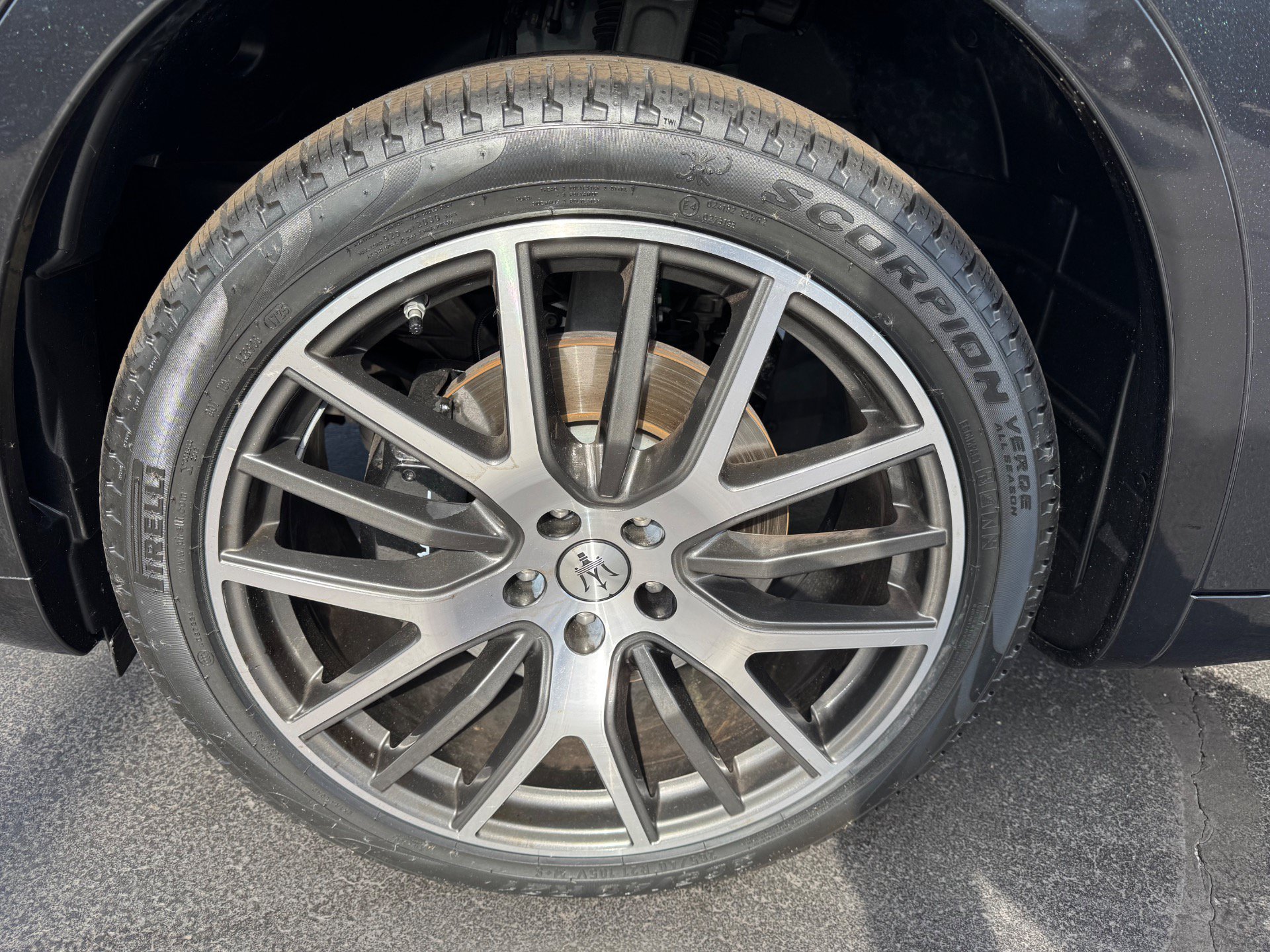 Used 2022 Maserati Levante GT AWD/4WD image 39