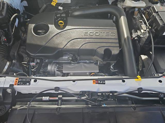 Used 2024 GMC Terrain SLT image 23